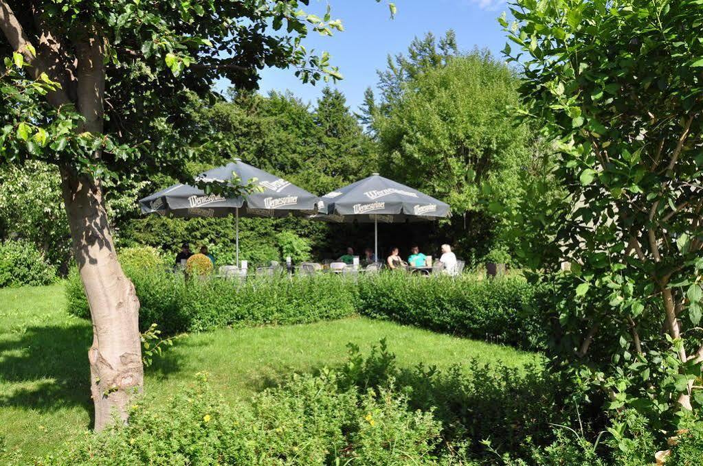 Rennsteighotel Herrnberger Hof Нойхаус ам Ренвег Екстериор снимка
